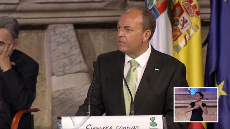 Extremadura compensará la subida del IVA en la cultura y el material escolar con ayudas económicas