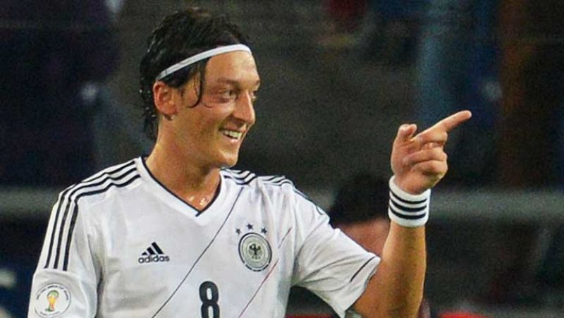 Además del partido de España ante Georgia, el martes se juegan otros muchos encuentros de clasificación para el mundial de Brasil. De hecho todas las grandes selecciones tienen compromisos mundialistas, como es el caso de Alemania, que se medirá a Au