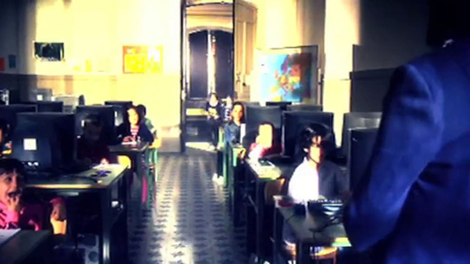 Invasión clanners - Clanners | Ver