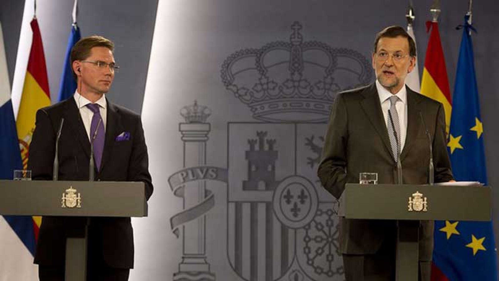 Rajoy le dice al primer ministro finlandés que España no rehuirá de sus responsabilidades