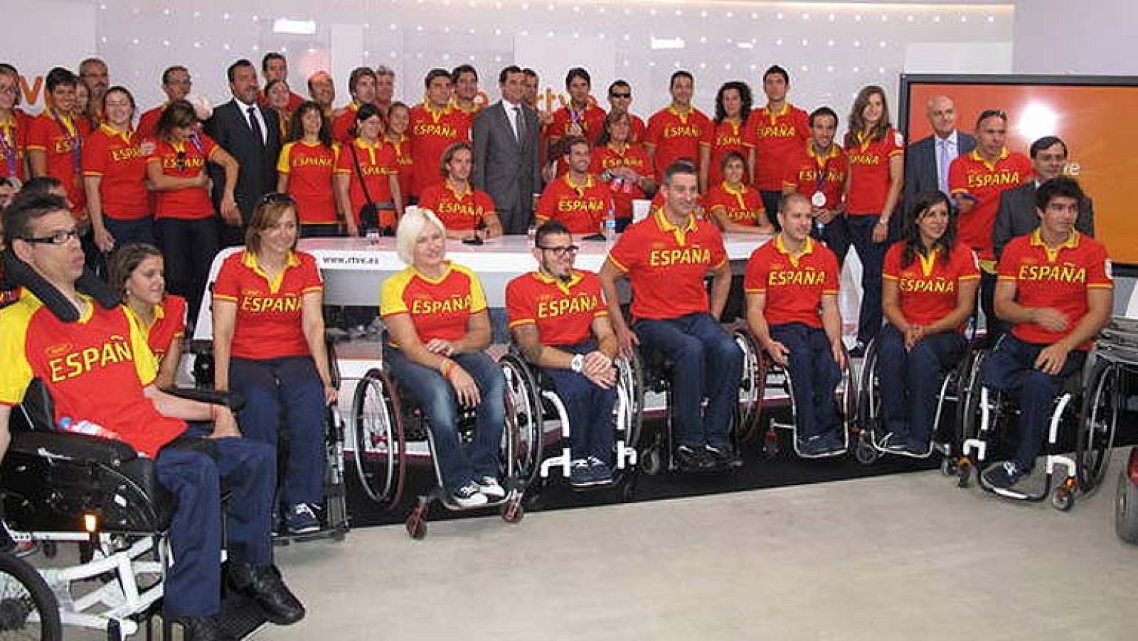 Reconocimiento público en RTVE para los atletas paralímpicos | Ver
