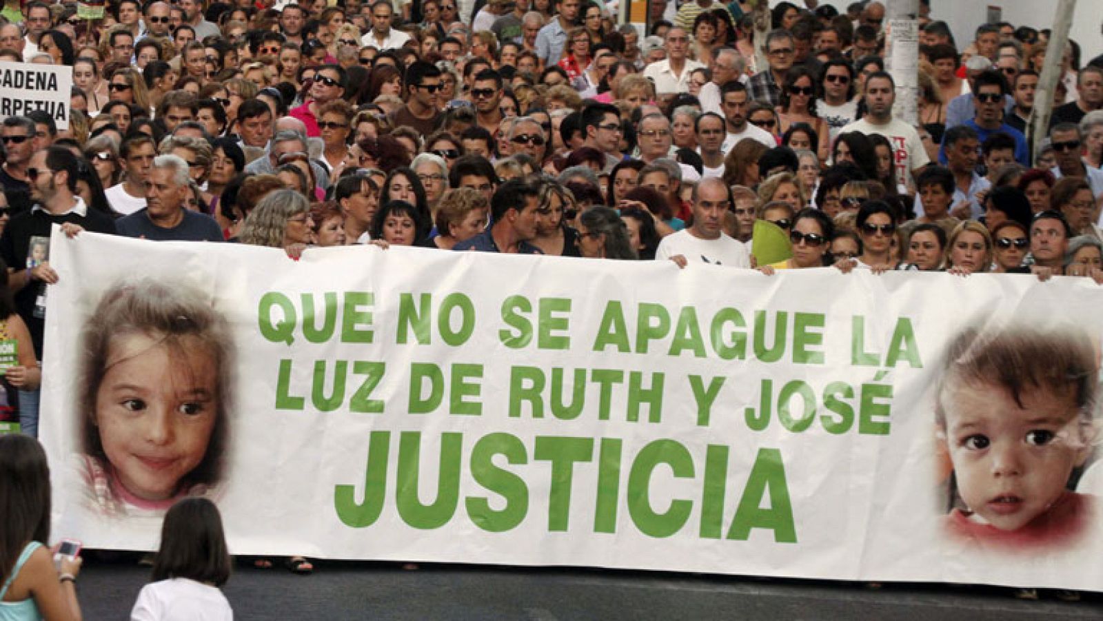 Bretón vuelve a negar ante el juez el asesinato de sus dos hijos tras los informes de los huesos - Informativo 24h | Ver