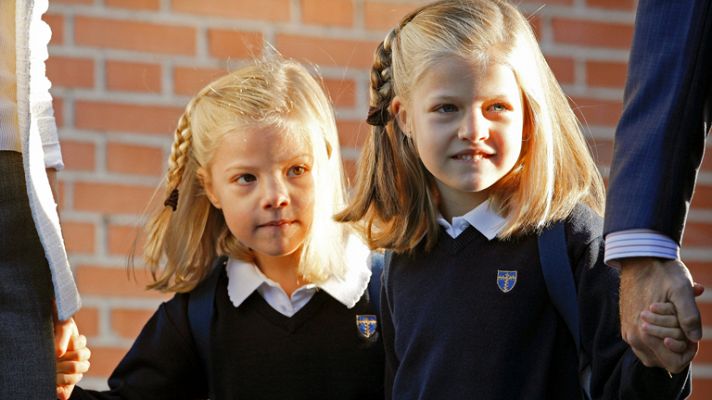 Los desayunos - Los príncipes acompañan a sus hijas al colegio el primer día de clase