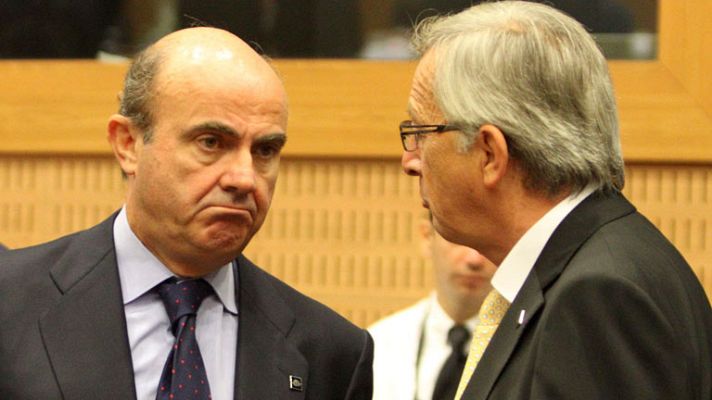 Informativo 24h - Juncker asegura que De Guindos se ha comprometido a anunciar un nuevo paquete de ajuste