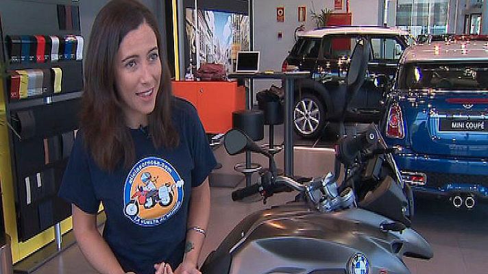 Telediario 1 - Una mujer española da la vuelta al mundo en moto