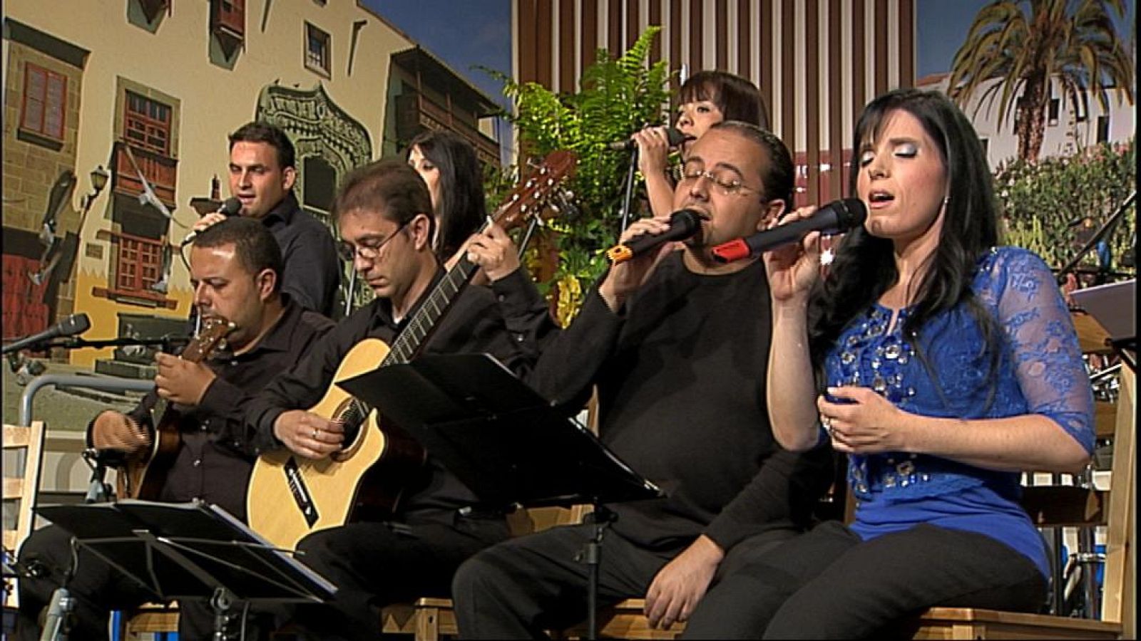 Tenderete - 15/09/12 - Fabiola Trujillo + Amigos por la música - Tenderete | Ver