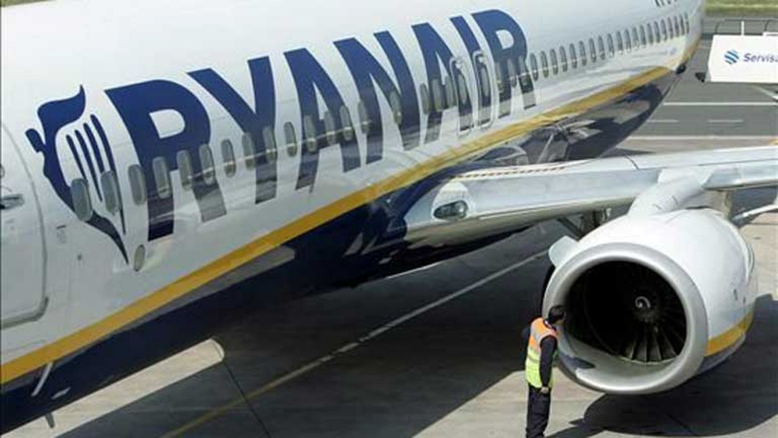 Nuevo aterrizaje de emergencia de un avión de Ryanair en Barajas | Ver