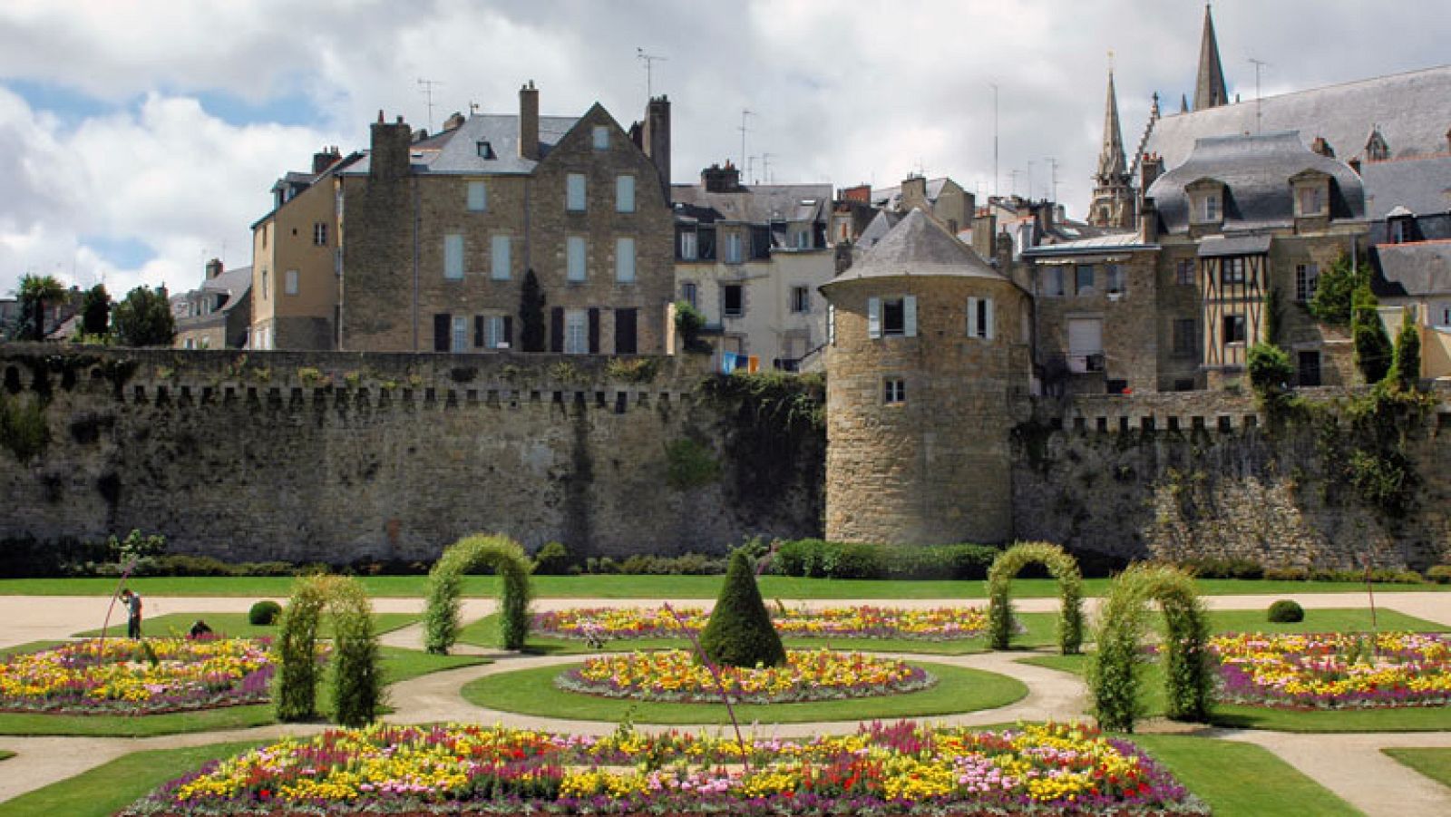 Españoles en el mundo - Bretaña - Avance | Ver