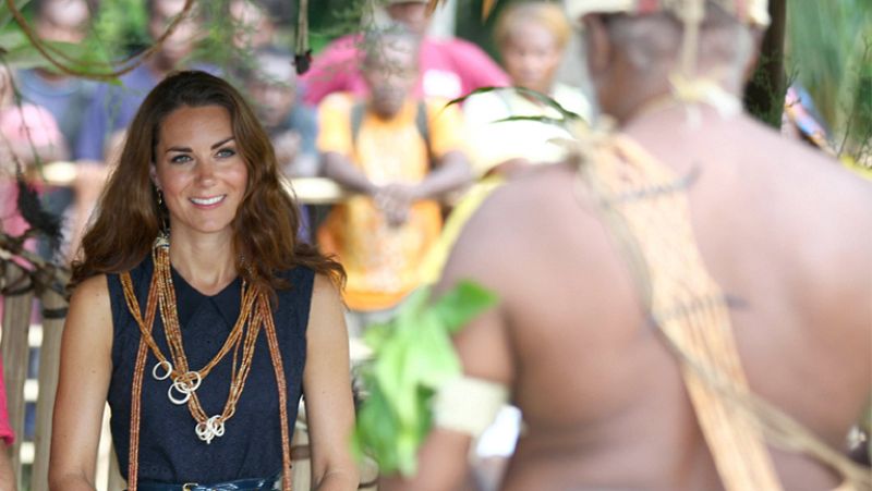 Un tribunal francés prohíbe que se siga difundiendo las fotos de Catalina, la duquesa de Cambridge, en "topless"