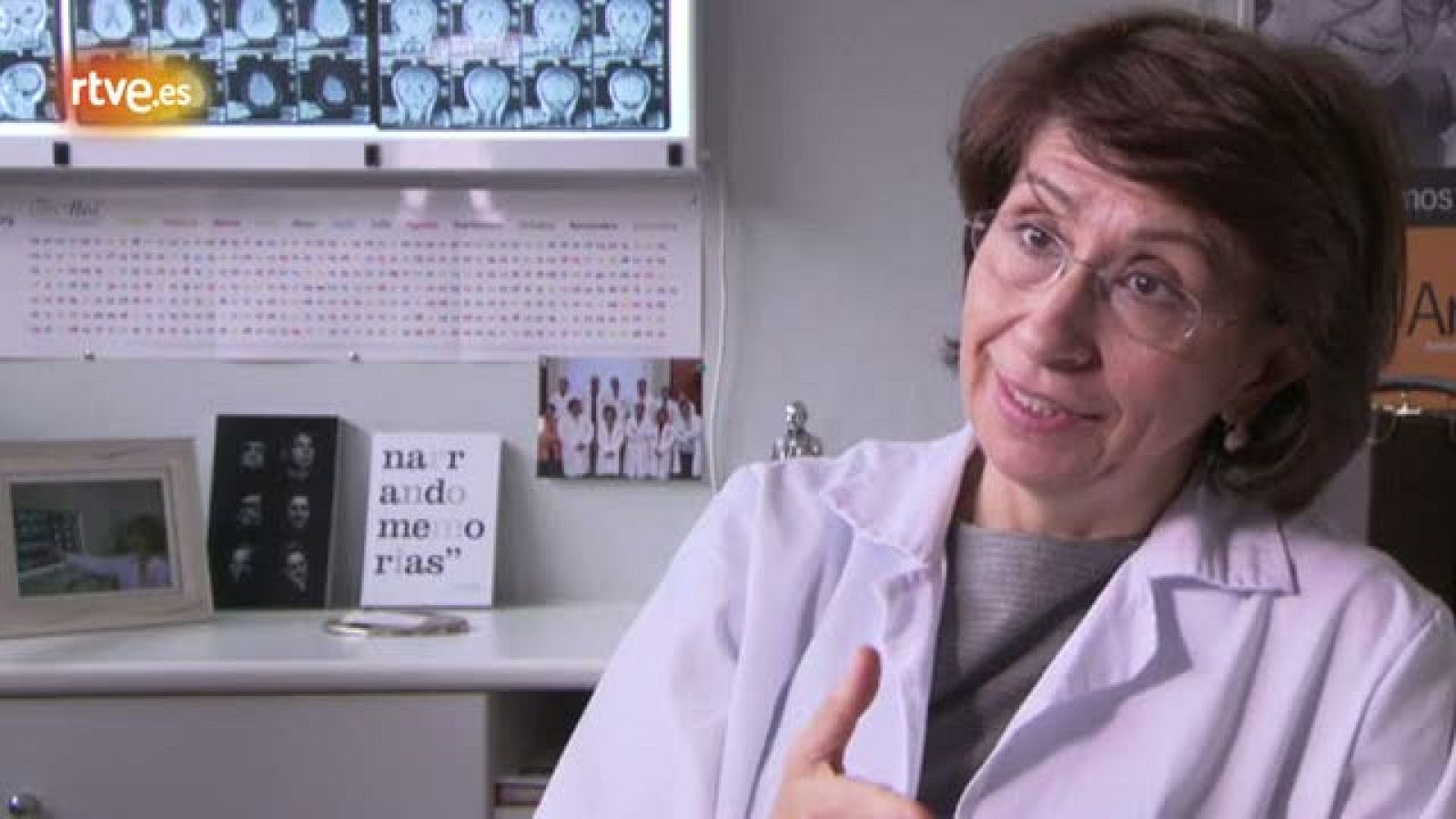 Alzhéimer, un viaje hacia atrás en el tiempo - Crónicas | Ver