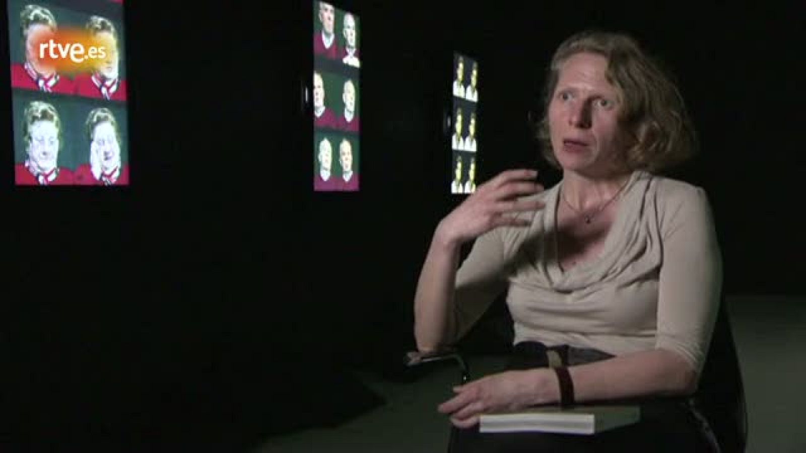 En el taller "Emociones en silencio" - Crónicas | Ver