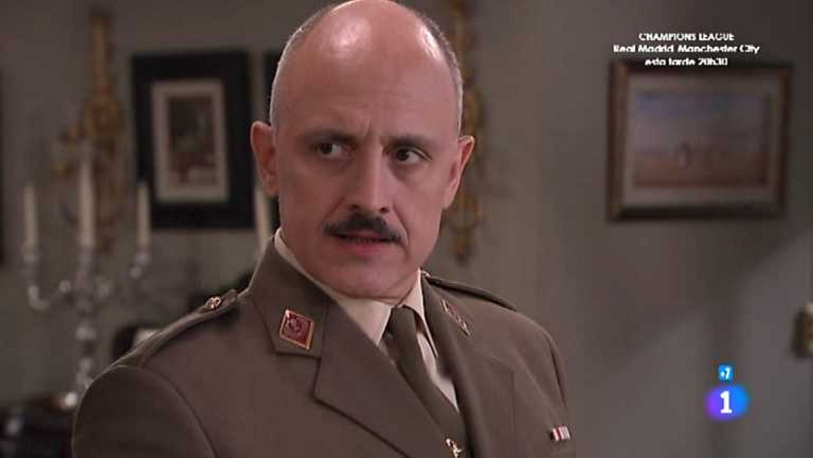 Amar en tiempos revueltos - T7 - Capítulo 215 - El descubrimiento de la falsa identidad de Alberto produce una gran conmoción - Ver ahora