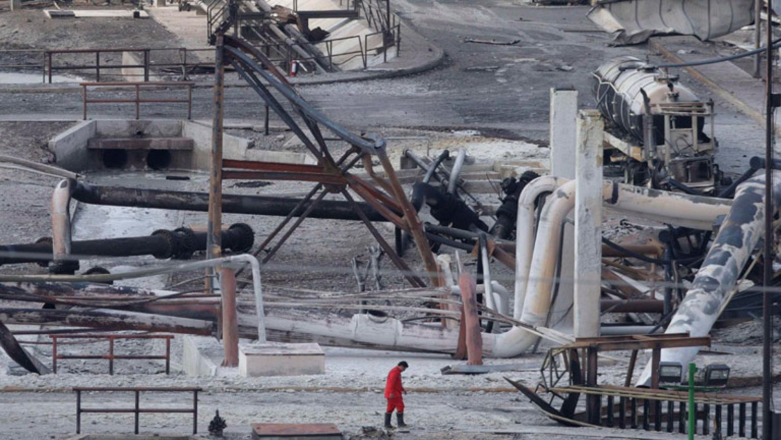 Al menos 26 muertos en el incendio de una planta de Pemex en México