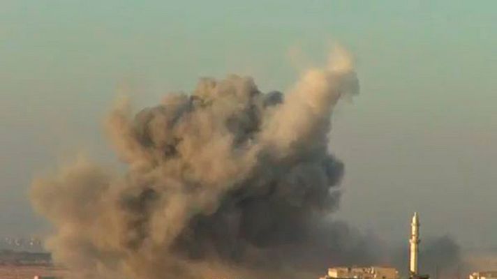 Telediario 1 - Sigue el conflicto armado en Siria