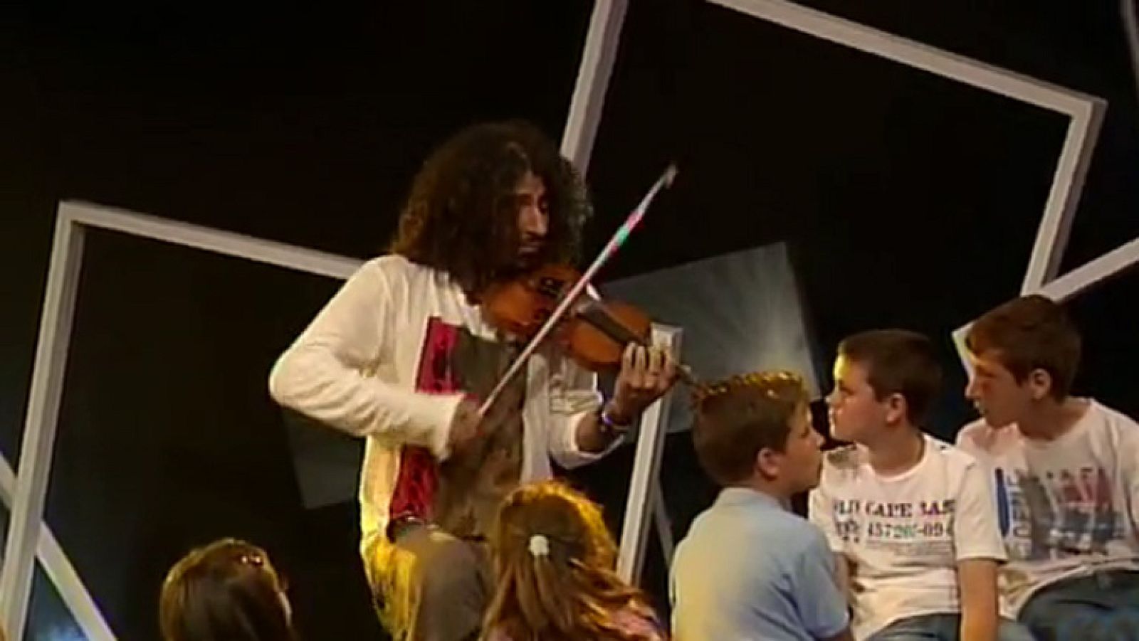 Ara malikian: "fuego" - Pizzicato en Clan | Ver