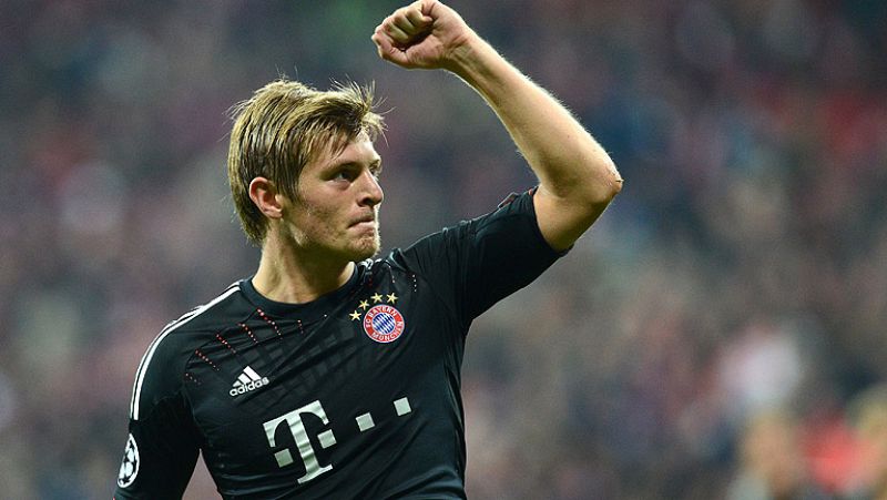 Golazo de Kroos (2-0)