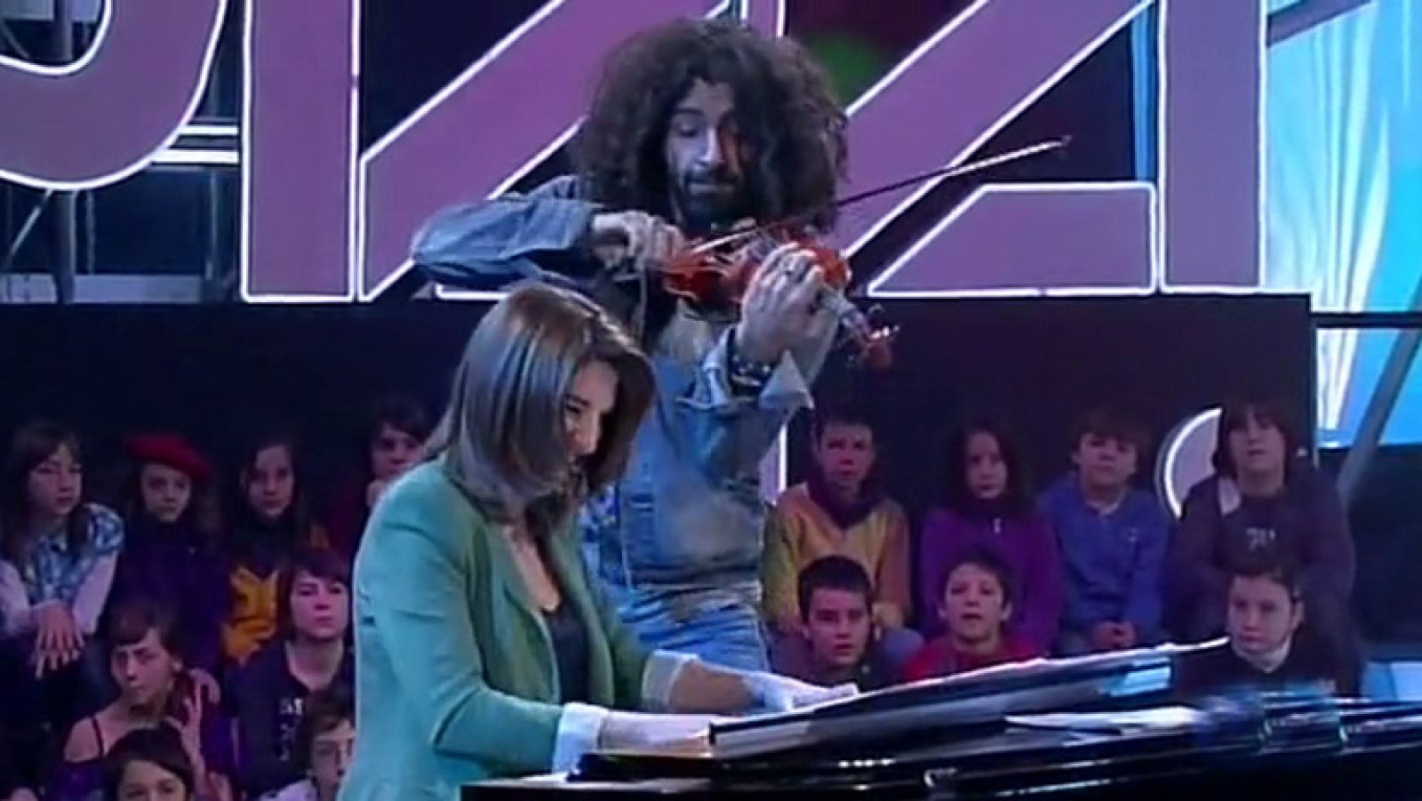 Ara malikian y puerto gonzález: habanera. fantasía sobre carmen - Pizzicato en Clan | Ver