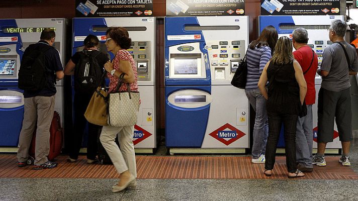 Telediario 1 - Paros en el metro y autobuses