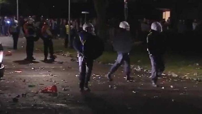 Telediario 1 - Bronca en la fiesta