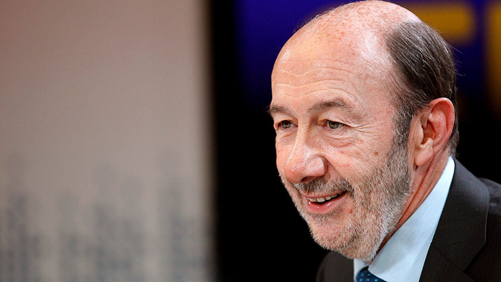 Rubalcaba está dispuesto a cambiar la Constitución para ir a un modelo federal - Informativo 24h | Ver
