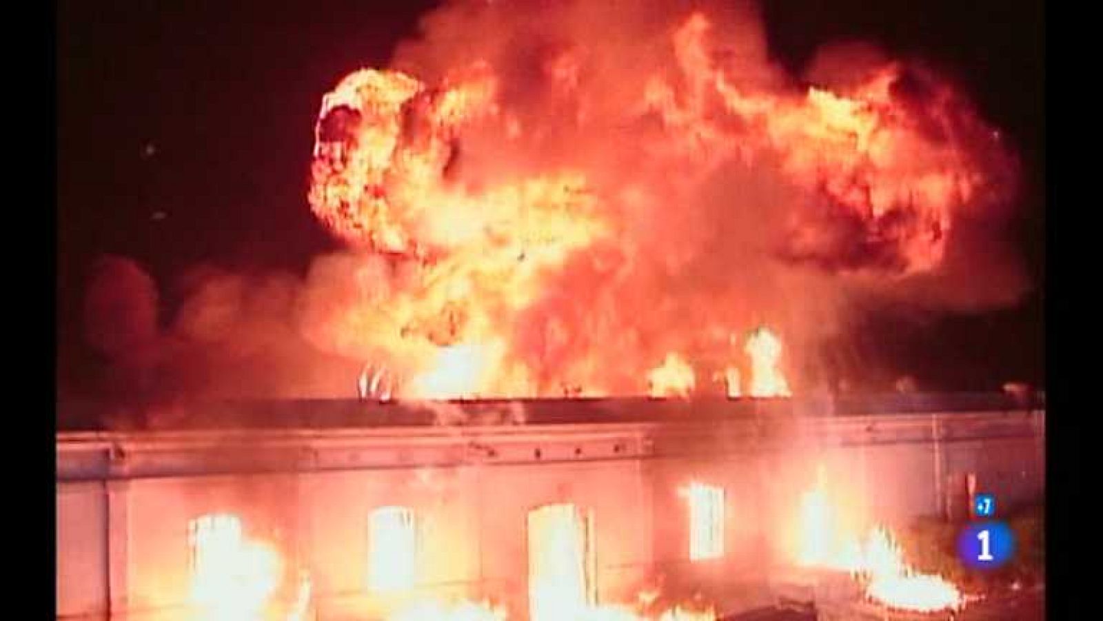 Amor real - Capítulo 43 - Josefina es la mujer mas feliz, por fin ella y Humberto han consumado su amor - Ver ahora