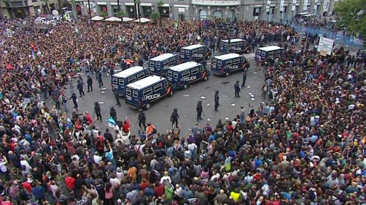 Telediario 1 - Telediario 2 en 4' - 25/09/12