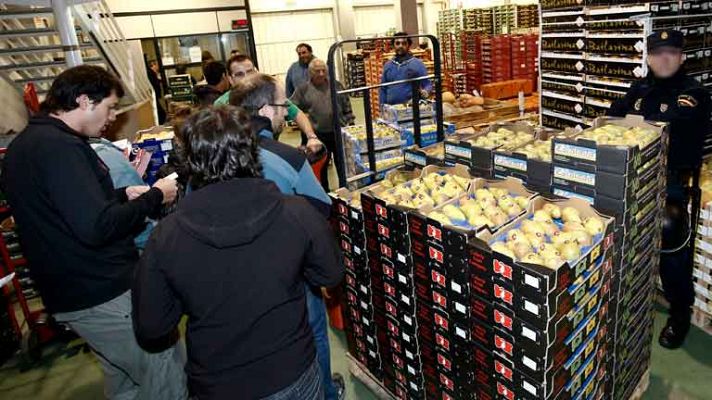 Telediario 1 - Huelga en el País Vasco y Navarra contra los recortes