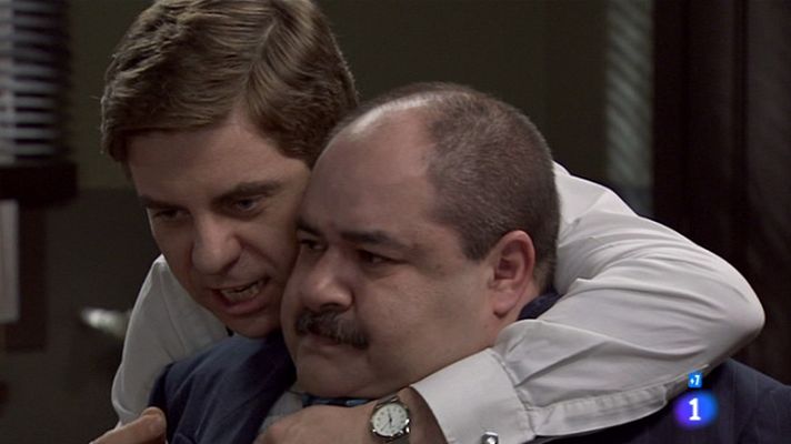 Amar en tiempos revueltos - Héctor lleva a Narciso al extremo