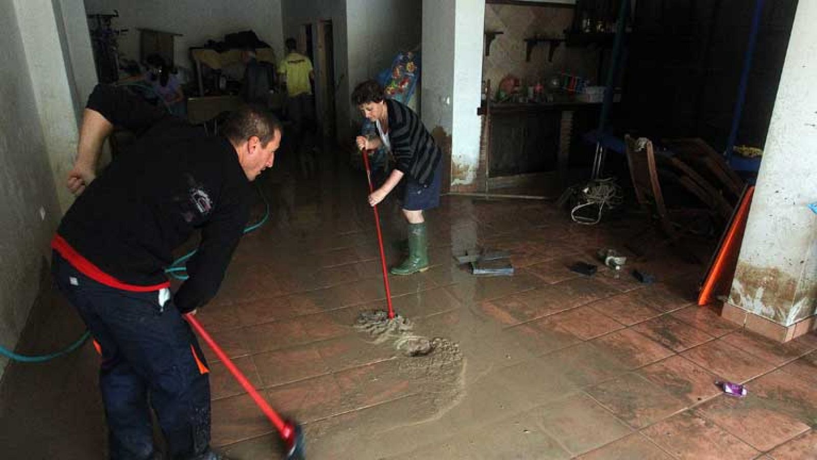 Una mujer muere en el municipio de Álora por el desbordamiento del río Guadalhorce