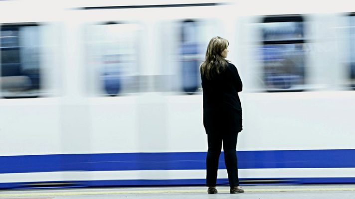 Telediario 1 - Huelgas en los transportes de Madrid y Barcelona
