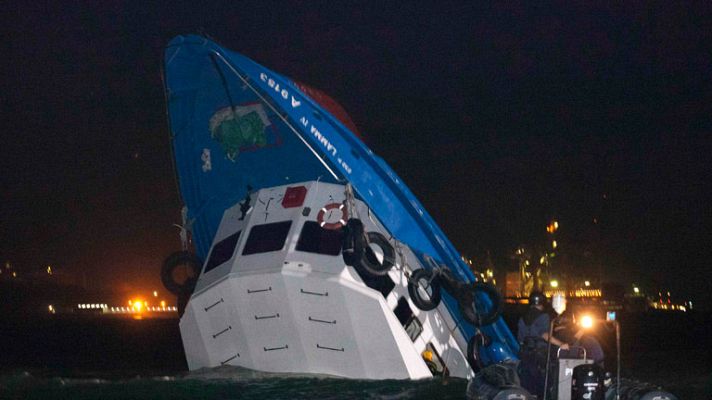 Telediario 1 - Choque de barcos en Hong Kong