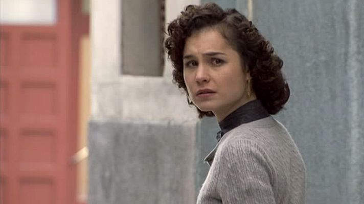 Amar en tiempos revueltos - Asun y Héctor se alejan