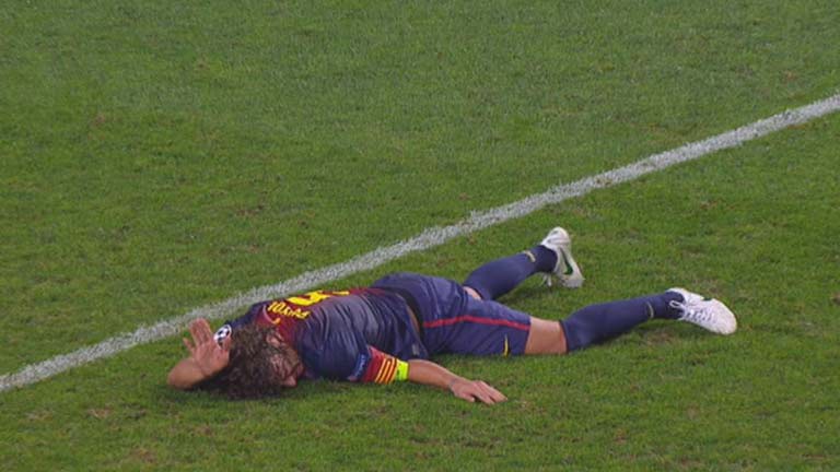 Carles Puyol cambia la escayola por una férula