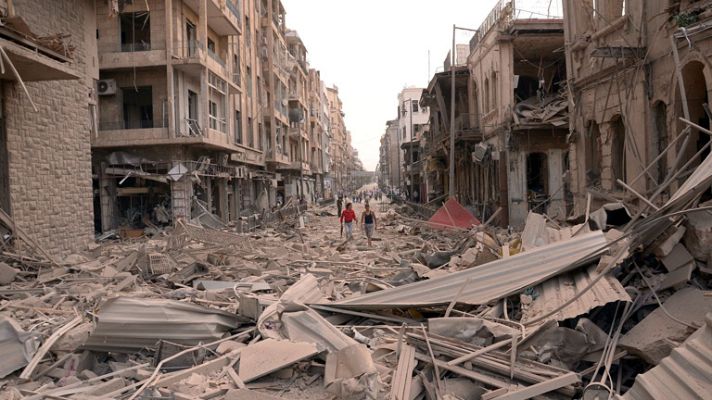  - La explosión de varios coches bomba en el centro de Alepo deja al menos 25 muertos