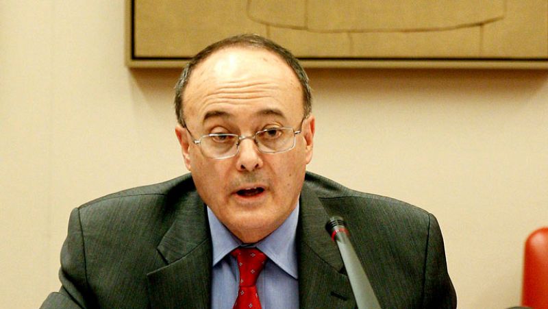 El gobernador del Banco de España advierte que podría incumplirse el déficit  y apunta a nuevos recortes