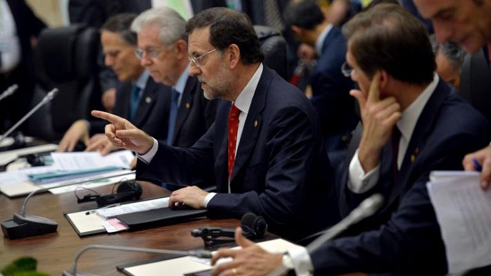  - Rajoy sigue estudiando el rescate y pide a la UE que cumpla sus acuerdos "ya"