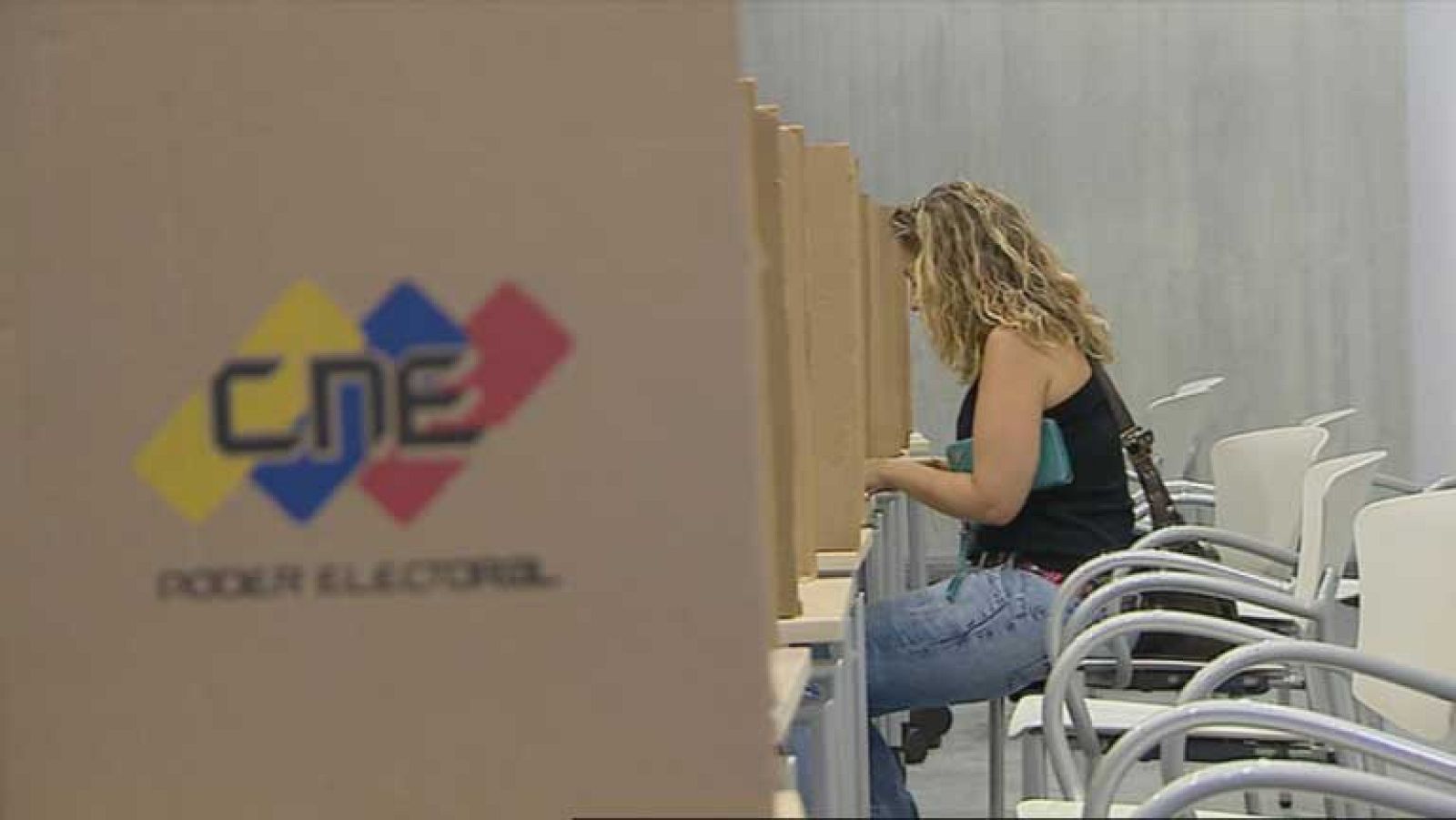 Los venezolanos votan en España