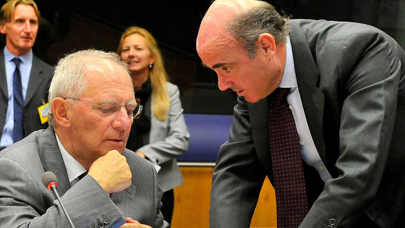 El fondo de rescate permanente echa a andar y se hace cargo del rescate de la banca española