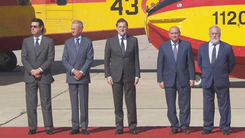 Mariano Rajoy y cuatro de sus ministros han participado en un homenaje a quienes han traba