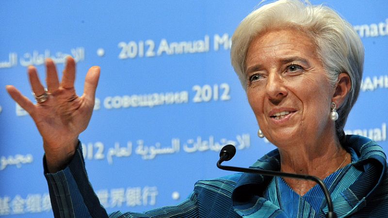 Lagarde advierte advierte de que la zona euro requiere de más "acciones urgentes"