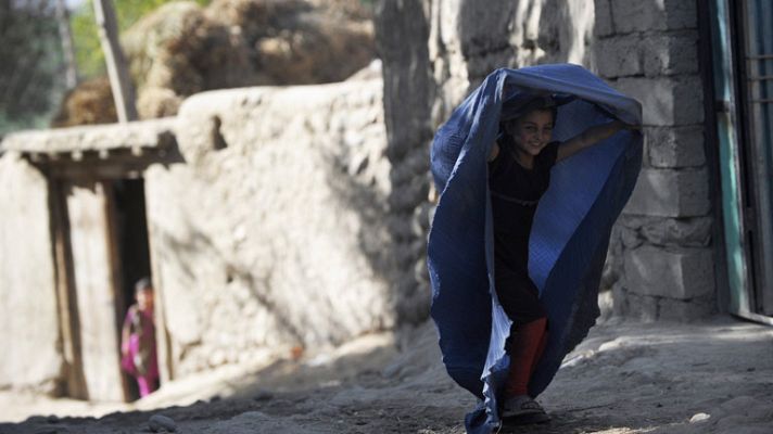 Telediario 1 - Las niñas menores de 16 años sufren la mitad de las agresiones sexuales en el mundo