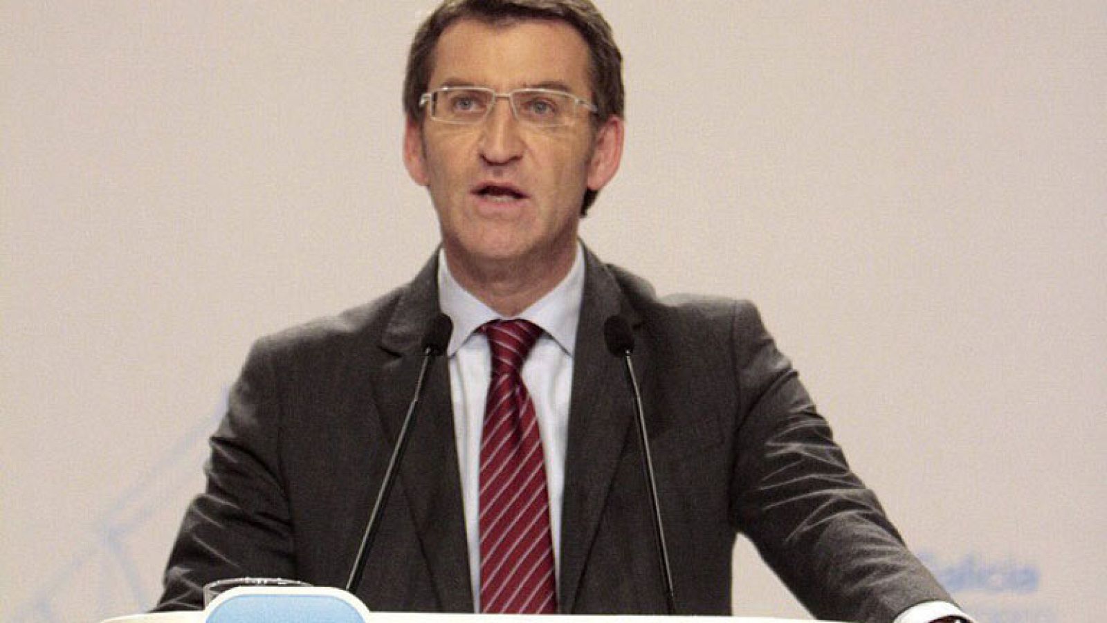 Feijóo: "Galicia no tiene un problema con el gallego o el castellano, sino con el inglés" - Los desayunos de TVE | Ver