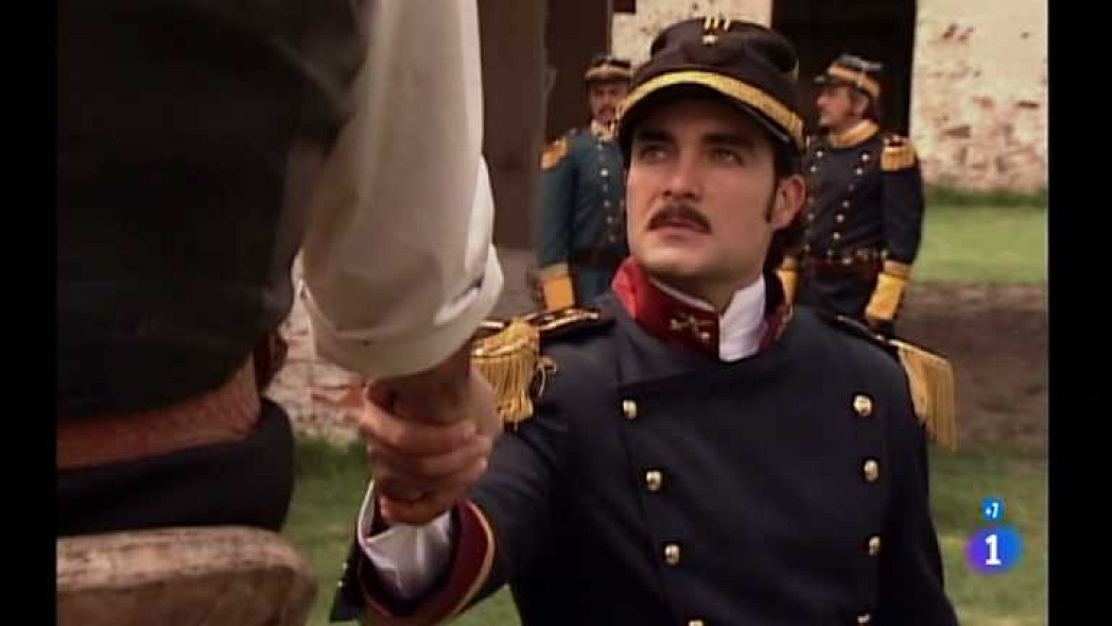 Amor real - Capítulo 56 - Adolfo es condenado por traición y será ejecutado - ver ahora 