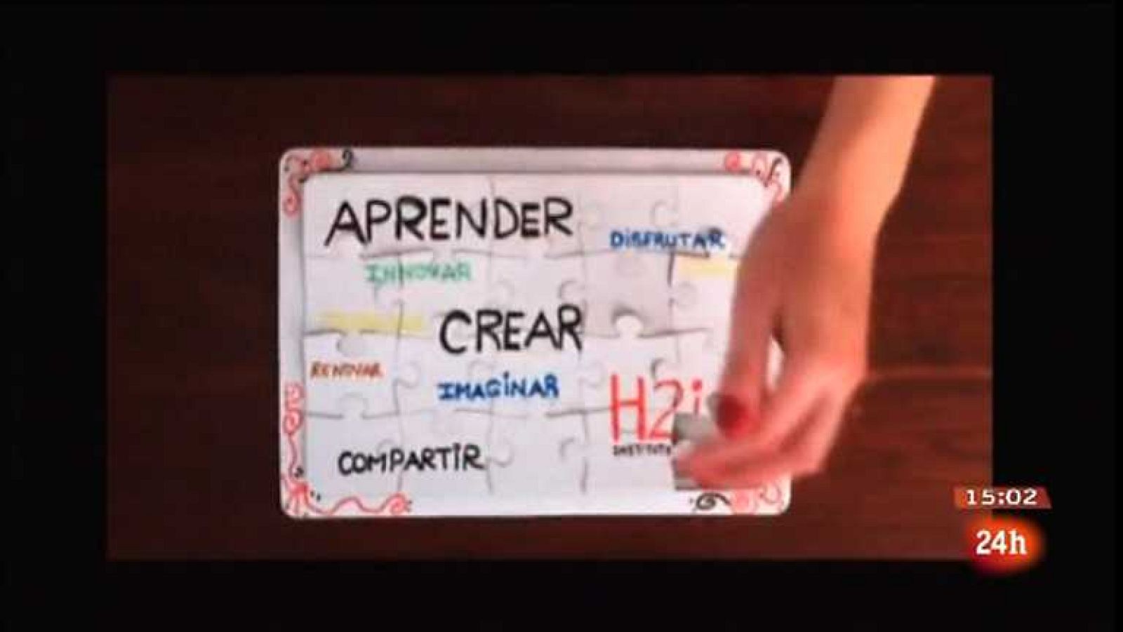 Cámara abierta 2.0 - El H2i Institute, 007 en modo transmedia y la cineasta Chus Gutiérrez en 1minutoCOM - 13/10/12 - Ver ahora