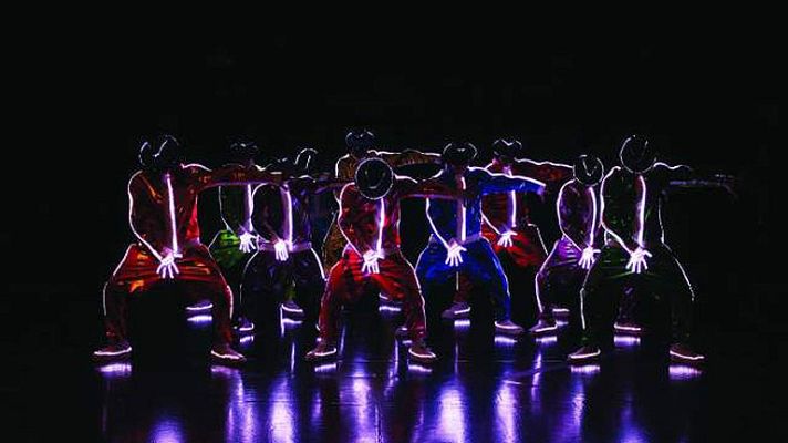 Informativo 24h - El Cirque du Soleil estrena en Londres 'Michael Jackson, the Inmortal World Tour'