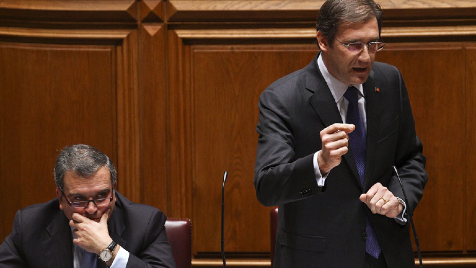 Portugal conoce este lunes los nuevos recortes del Gobierno, recibidos con protestas sociales