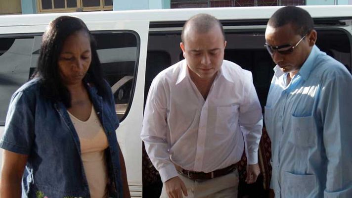 Telediario 1 - Telediario 2 en 4' - 15/10/12