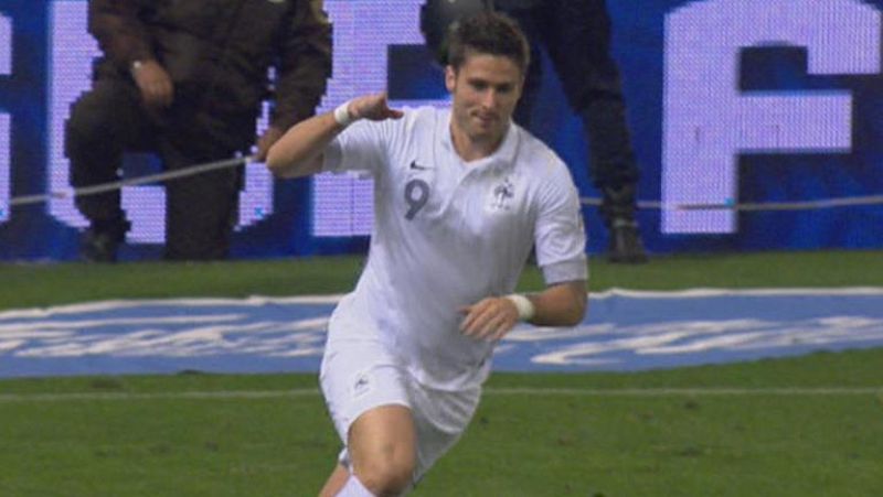 Francia empata con el tiempo cumplido (1-1)