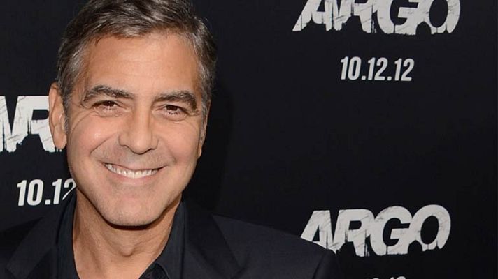 D Corazón - Isabel, George y Cindy