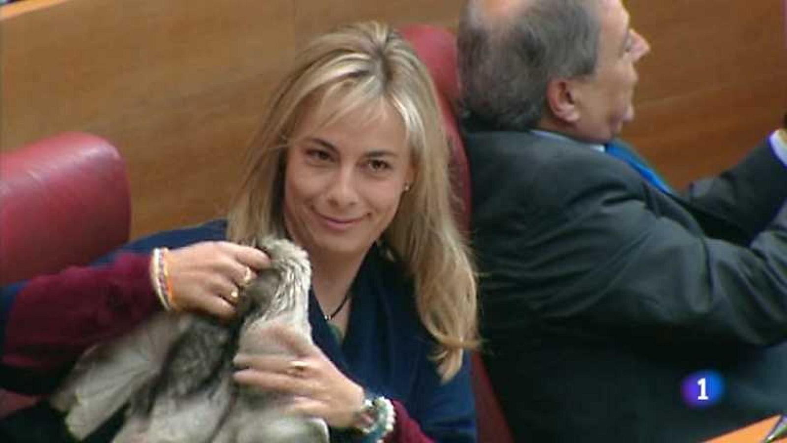 L'Informatiu - Comunitat Valenciana 2 - 19/10/12 - ver ahora